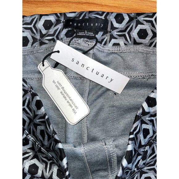 Sanctuary NWT runway geo-ponte' pull-on pants Retail $89 - L - Picture 8 of 9